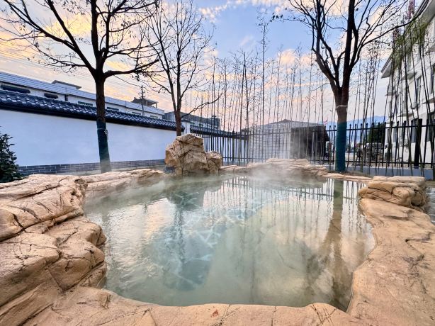 Jingtai Yanming Hot Spring