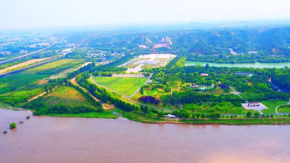 The Yellow River Scenic Area of Zhengzhou
