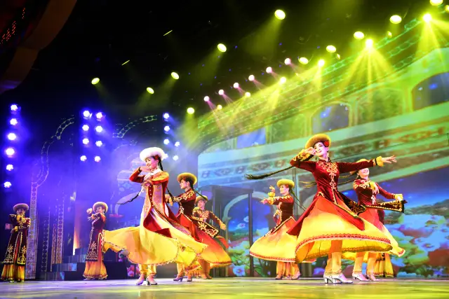 烏魯木齊看新疆歌舞