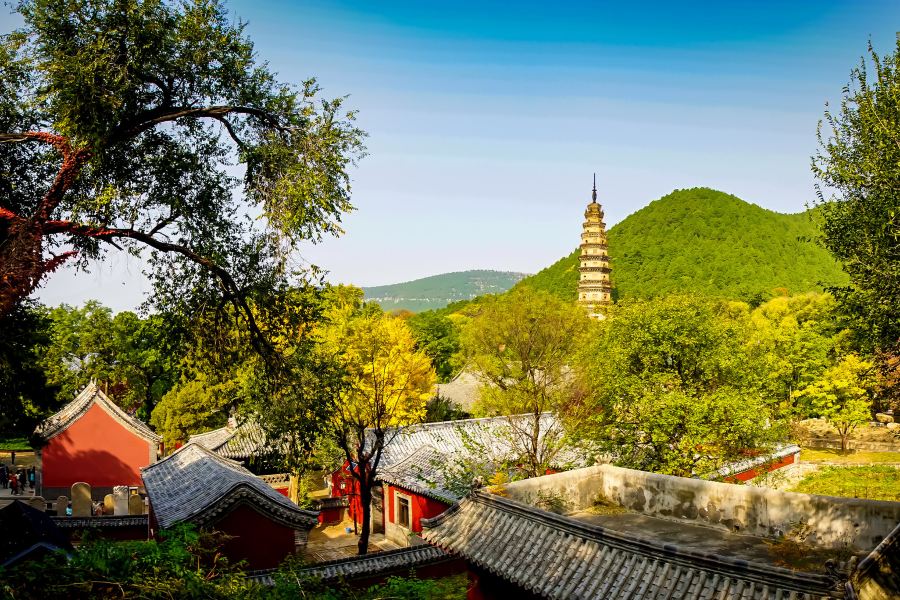 靈巖寺