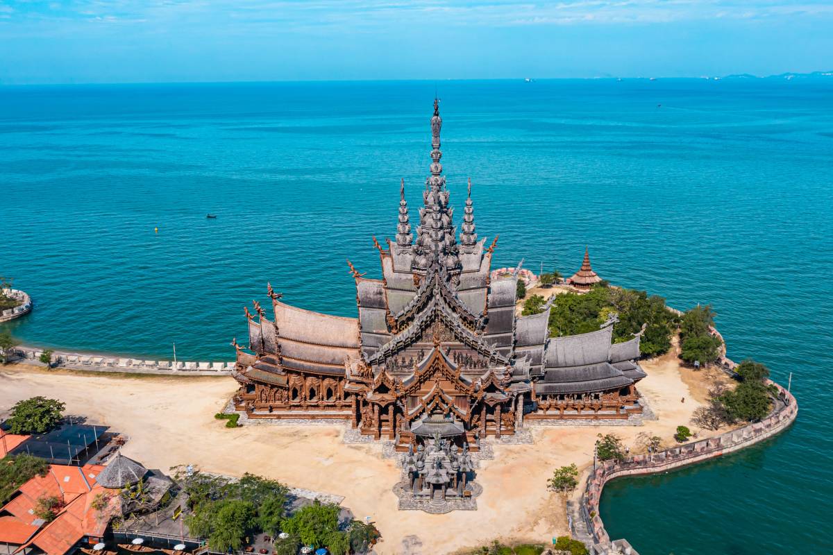 5. 🌆 Pattaya-Destinasi Ramah Muslim di Thailand