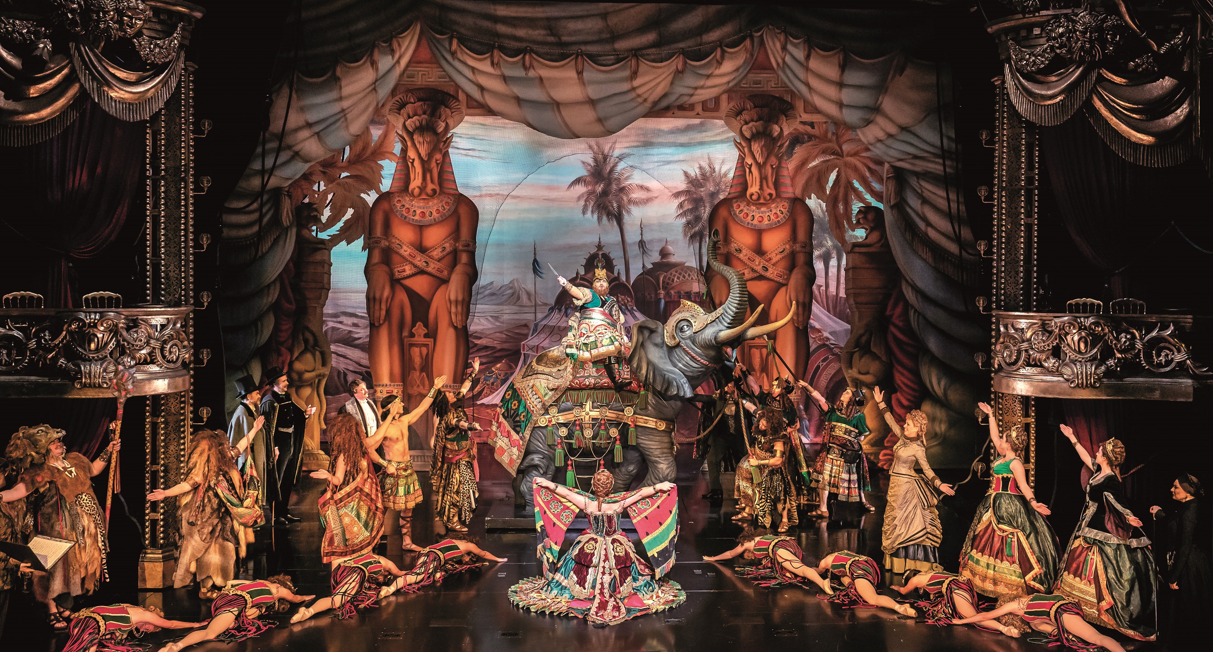 水彩画原画　ロンドンのミュージカル劇場、「オペラ座の怪人」上演中 水彩画原画 ロンドンのミュージカル劇場、「オペラ座の怪人」上演中