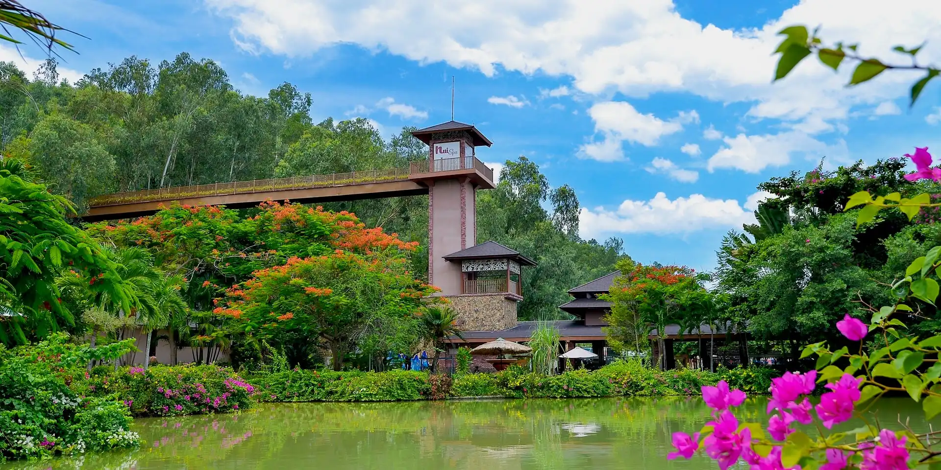 Hotels near THAP BA MUD BATH
