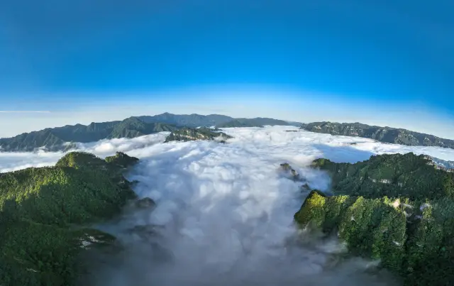 Sea of Clouds in Bazhong