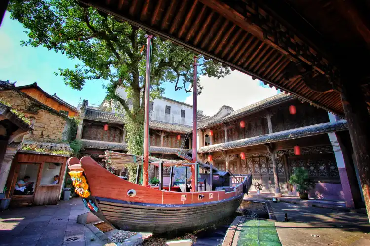 Hotels near Shipu Ancient Fishing Port City