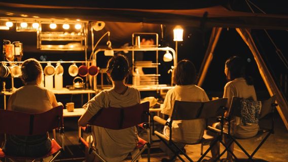 li cheng · bo hai xi shan ying di