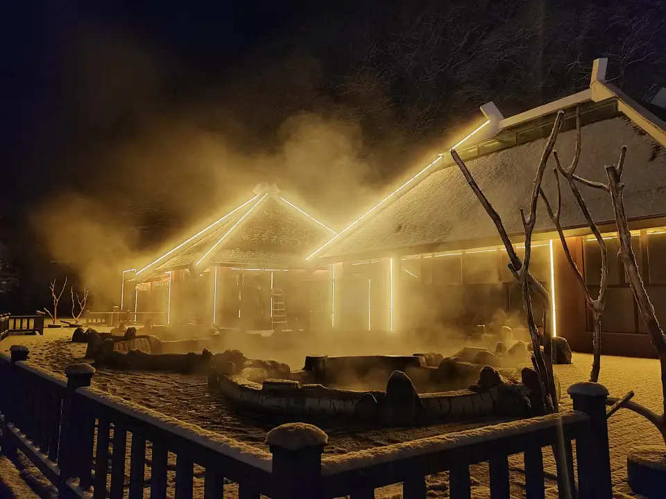 4_Jilin Sengong Fairy Bridge Hot Spring