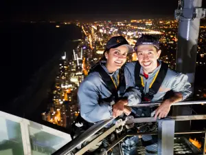 Top 10 Night Attractions in Queensland