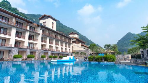Baojing Palace Swan Lake Hot Spring Hotel