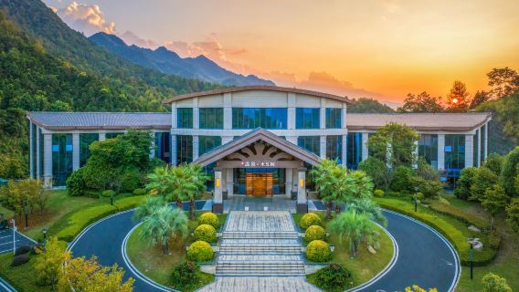 Jiangxi Deer Valley Resort · Hot Spring Water Park