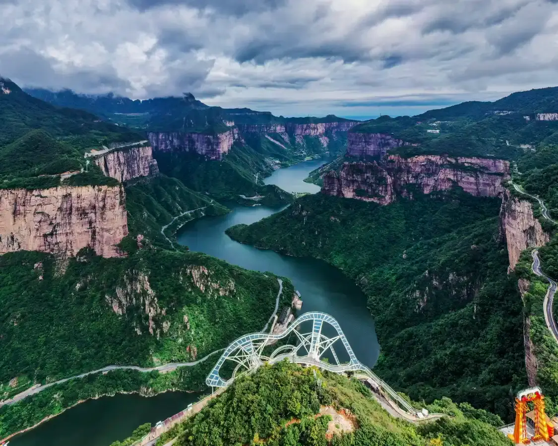 Hotels near Baoquan Tourist Resort Area