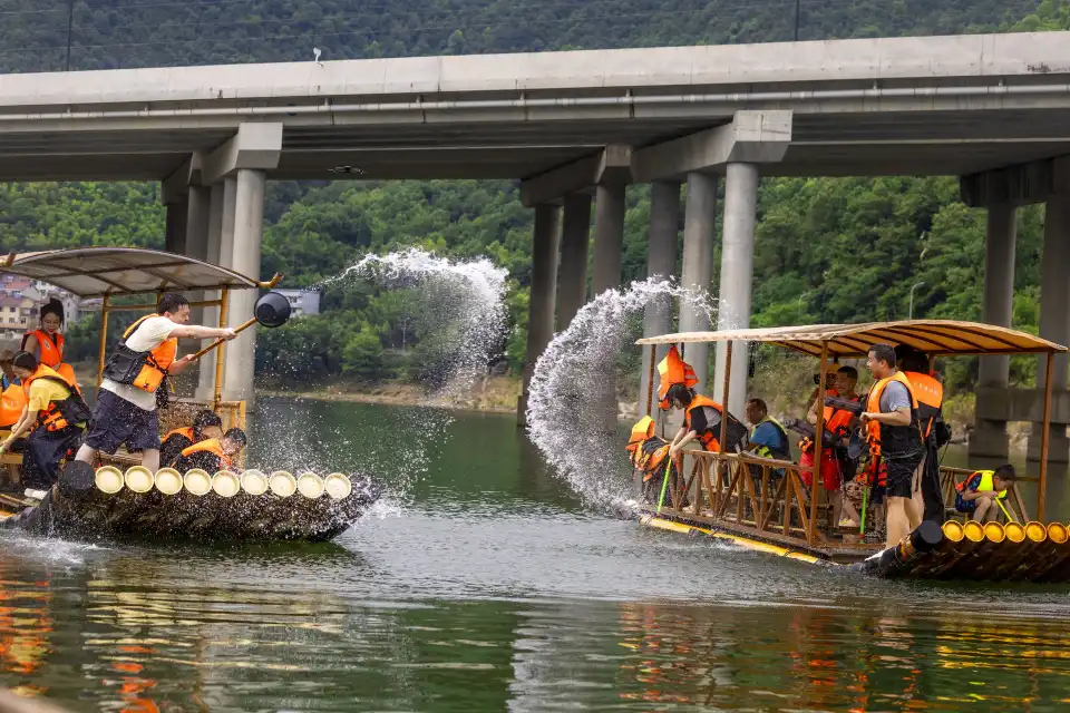 2_Tianmu River Drifting
