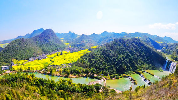 Rapeseed Flower Viewing in Qujing