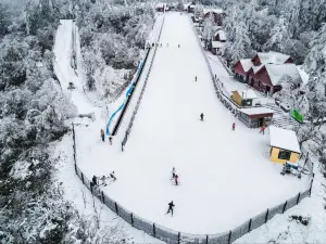 Emei Mountain Ski Field