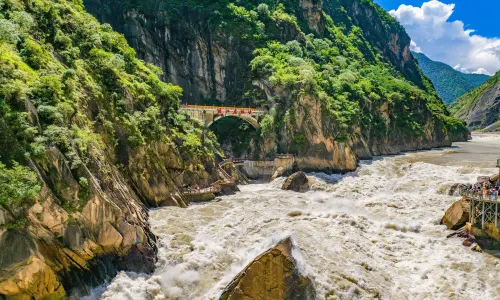 麗江虎跳峽