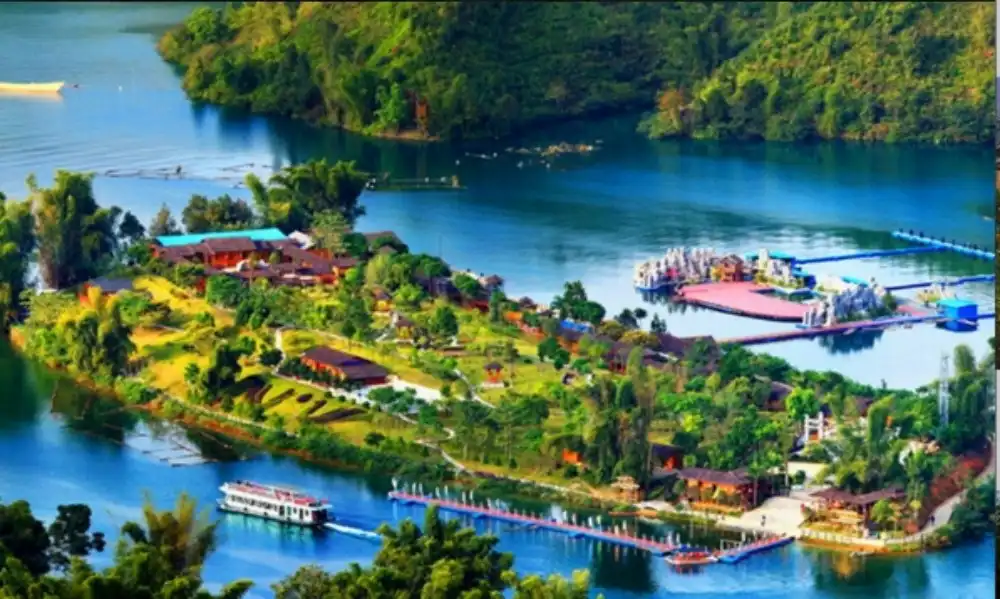 Hotels near Longevity Village