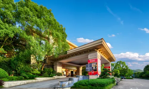 Qingshuiwan Qin Hot Spring