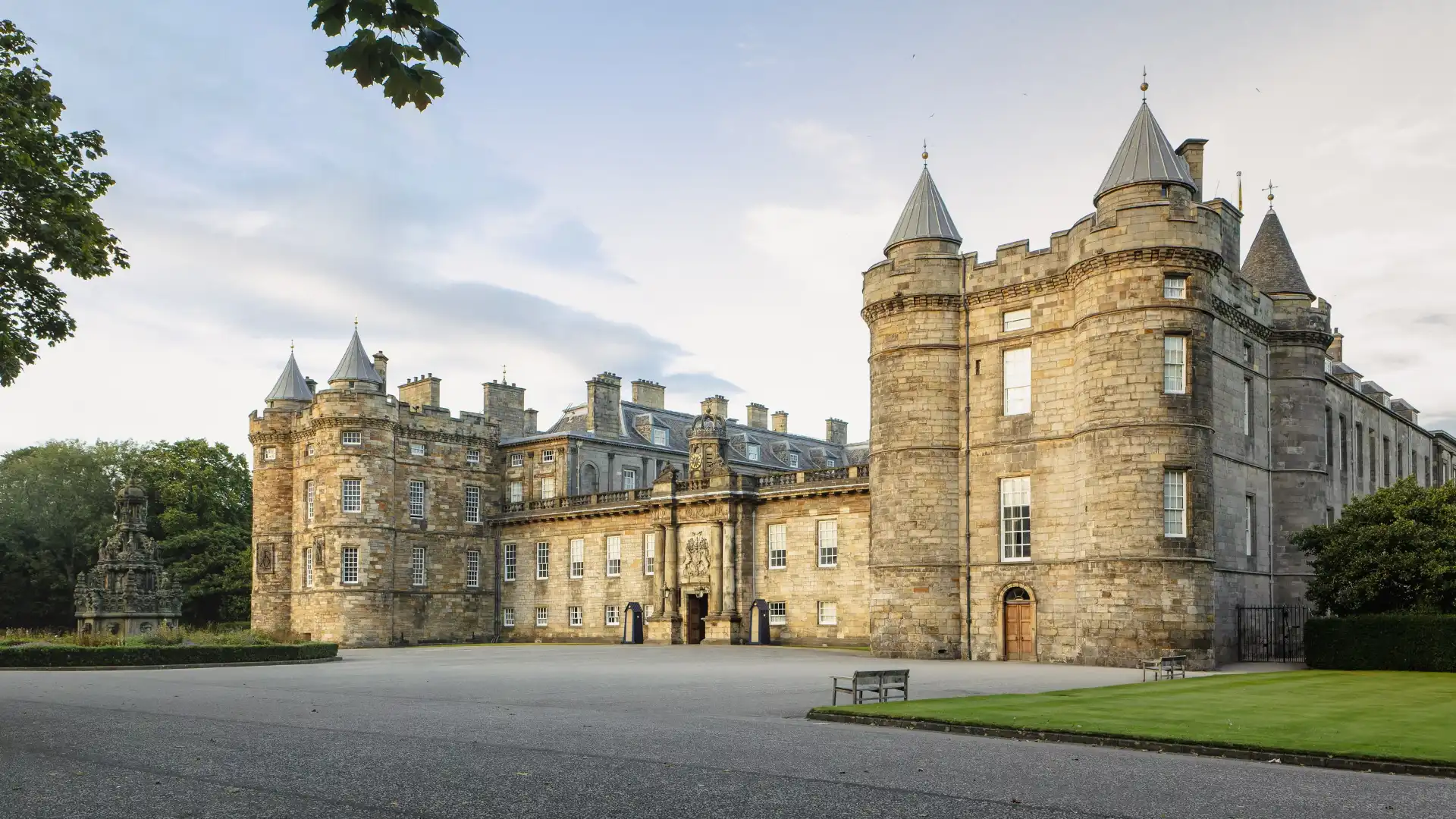Hotels near Palace of Holyroodhouse