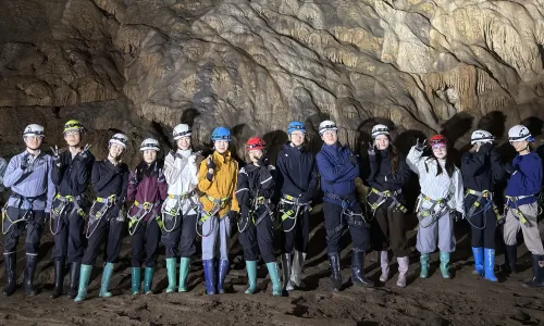 Giant Mountain Sansheng Cave