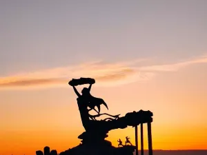 Wulungu Lake (Gold Coast Scenic Spot)