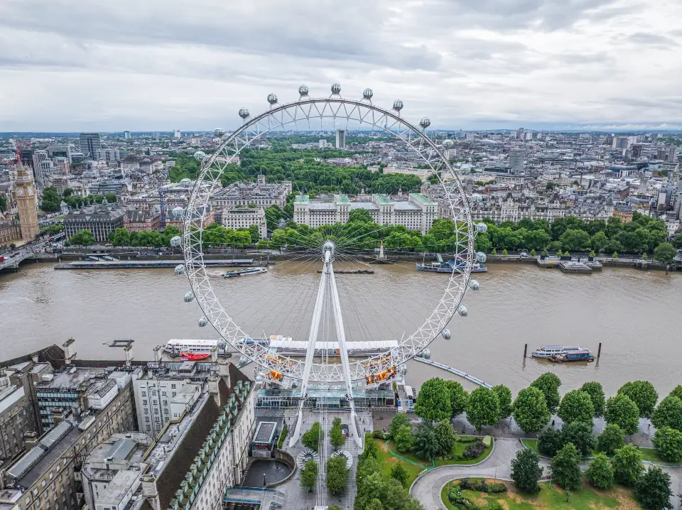 3_London Eye