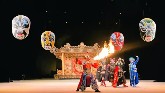 Sichuan Opera Show: Legendary Face-Changing