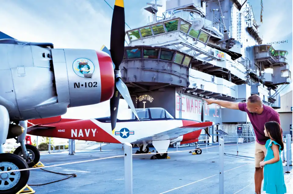 4_Intrepid Museum