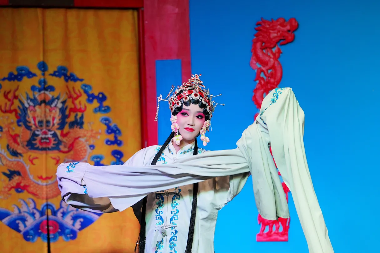 5_Liyuan Guild Hall-Chuan Opera Changing Face (taiguli store)