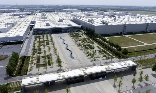 Huachen BMW เหล็กตะวันตกโรงงาน