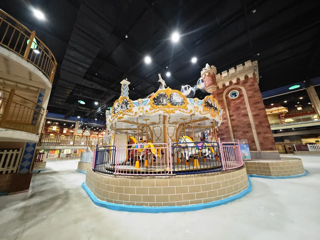 5_Taihu Lake Longemont Ice World