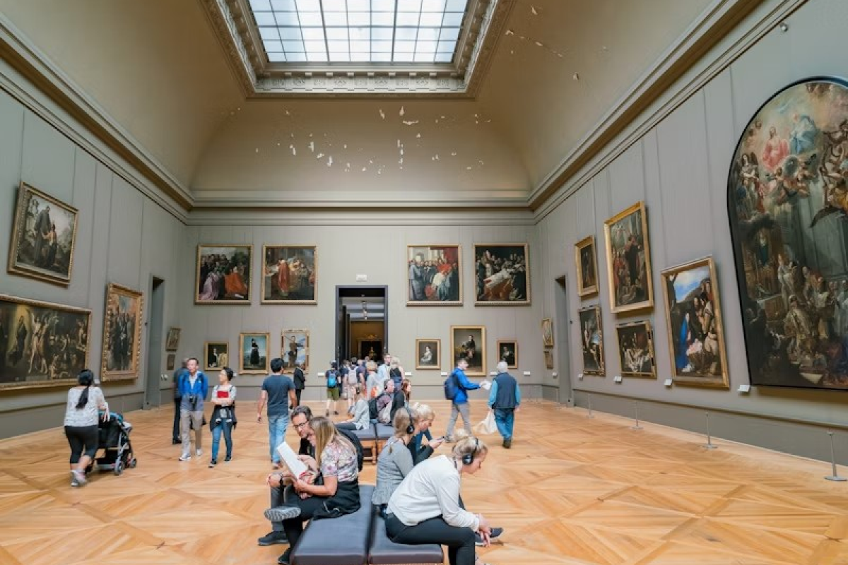 Louvre Museum