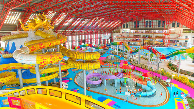 Mikazuki Water Park 365