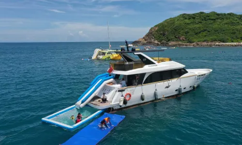 Shimei Bay Jiajing Island Ziyou Lu Yacht ClubShimei Bay Jiajing Island Ziyou Lu Yacht Club