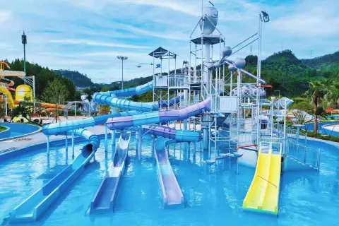 Cool Tower Water World