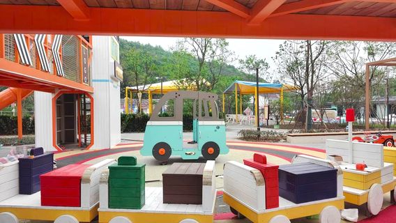 JEGOPLAY TOO Mobile Suit Max Park