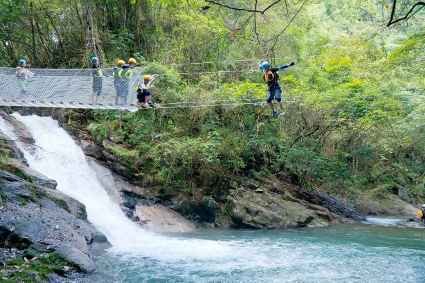 Qingyuan Xiyue Valley Creek Trekking