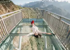 Glass Bottom Bridge