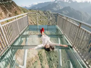 Glass Bottom Bridge