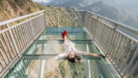 Glass Bottom Bridge