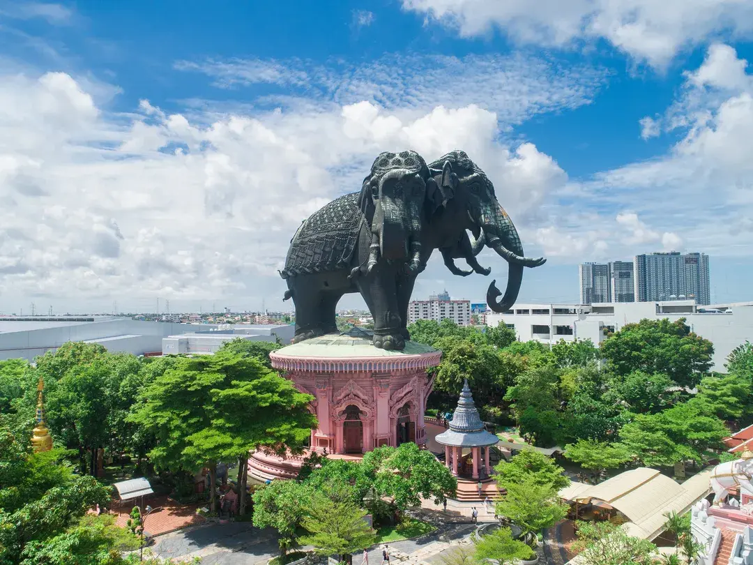 1_三頭神象博物館