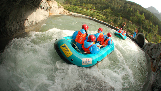 Nuoshui River Cave Drifting