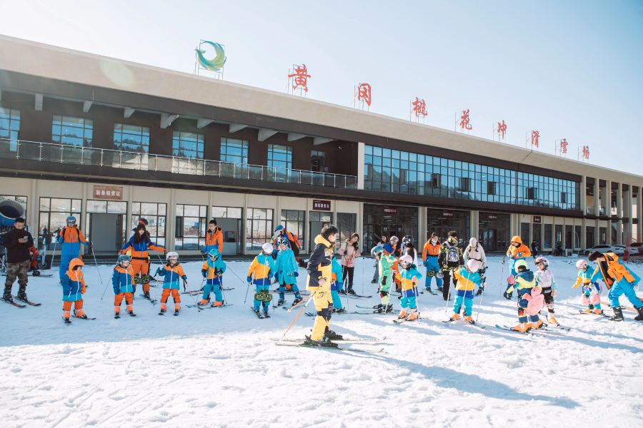 黃岡桃花沖滑雪場