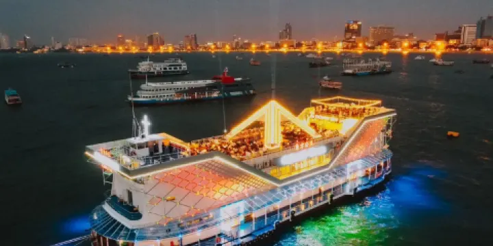 “東方公主號”遊船