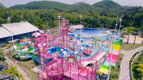Taishan Kangqiao Hot Spring attraction in Jiangmen
