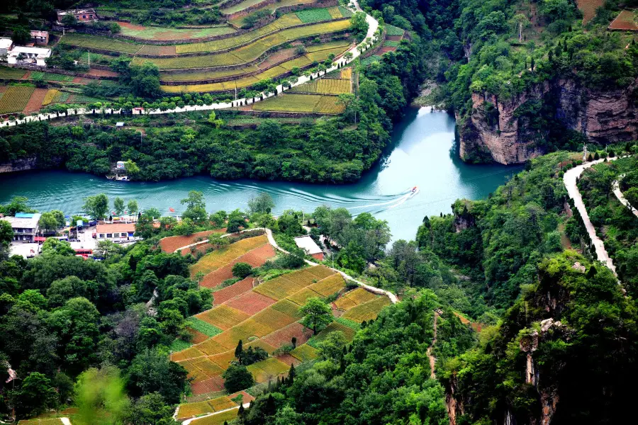 Shenlongwan Tianpuxia Scenic Area