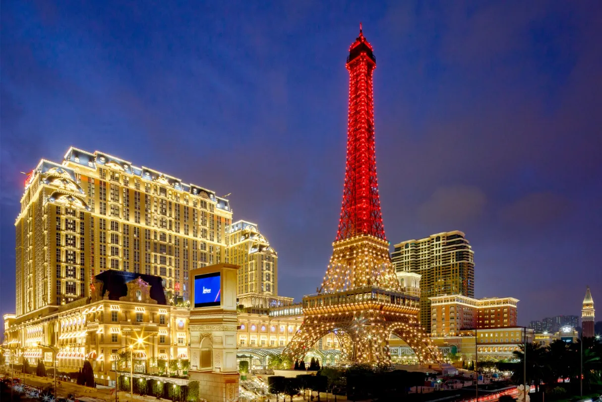 5_Macau Eiffel Tower
