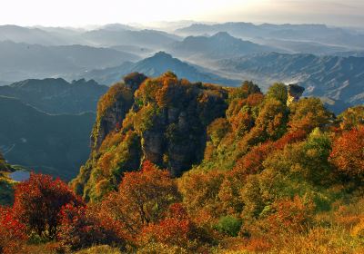 白石山世界地質公園