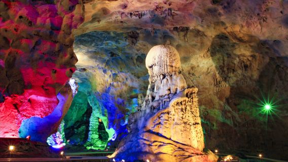 Lingyan Cave Scenic Area, Wuyuan