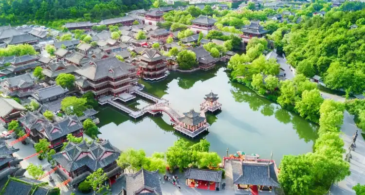 Hotels near Hengdian World Studios (Northeast Gate)