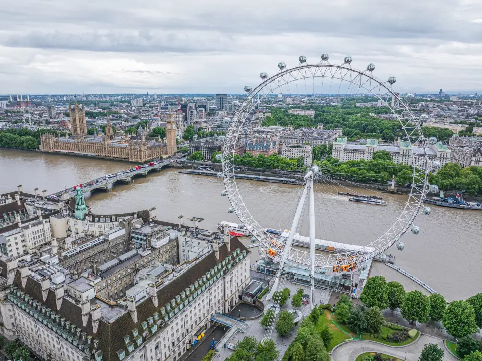 2_London Eye
